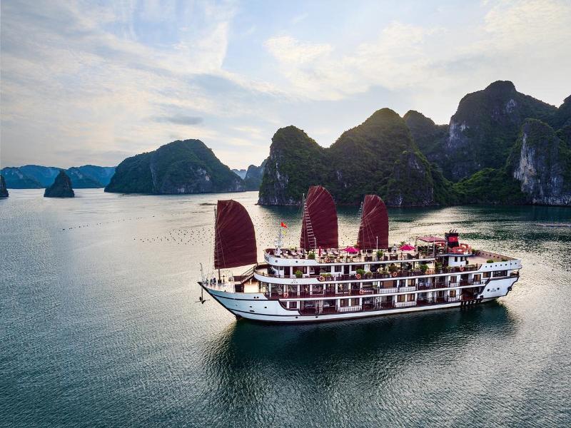 Alisa Cruise Halong Hotel Ха Лонг Екстериор снимка
